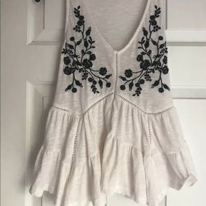 Taylor & Sage white top S